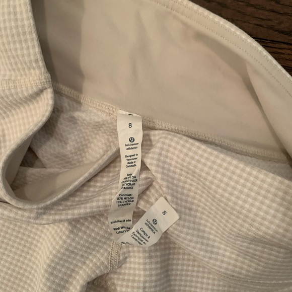 Lululemon crops - Picture 3 of 3